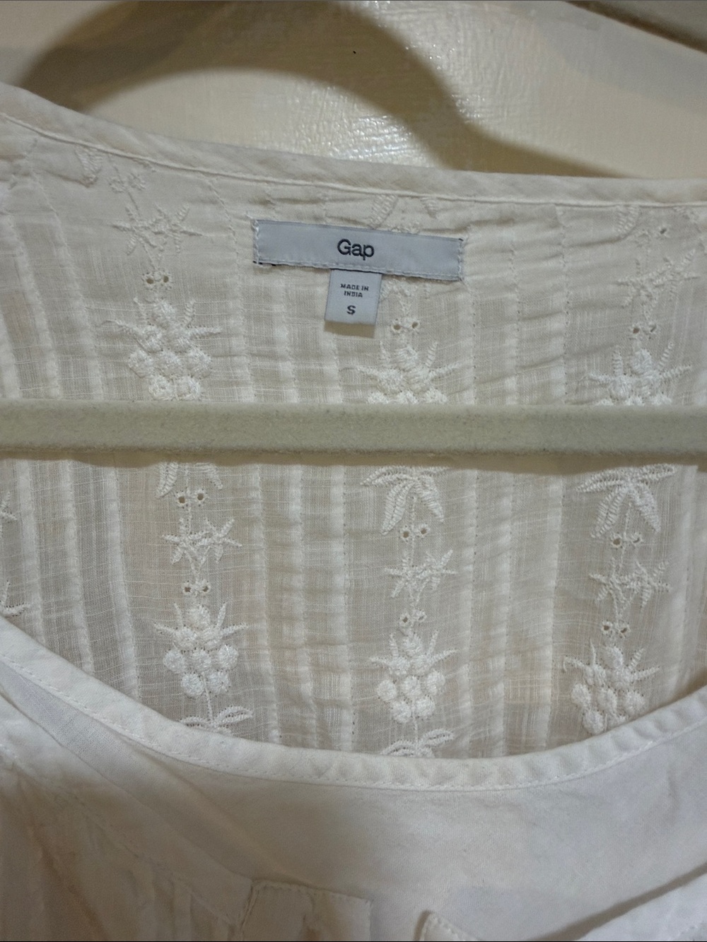 GAP White Textured Button-Front Tunic - Picture 2 of 2